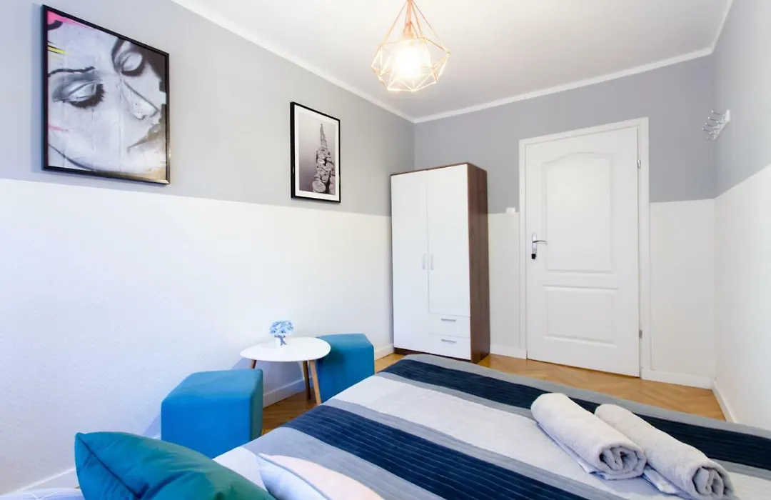 ClickTheFlat Żurawia Street Apart Rooms-1
