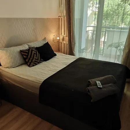 ClickTheFlat Żurawia Street Apart Rooms-2